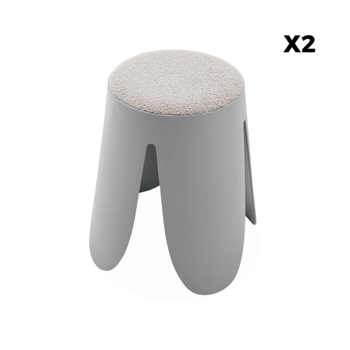 Set di 2 sgabelli impilabili in materiale bouclé, grigio chiaro