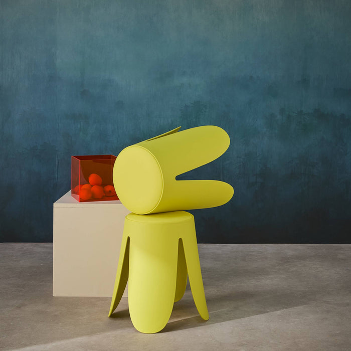 Set di 2 sgabelli impilabili in similpelle, giallo