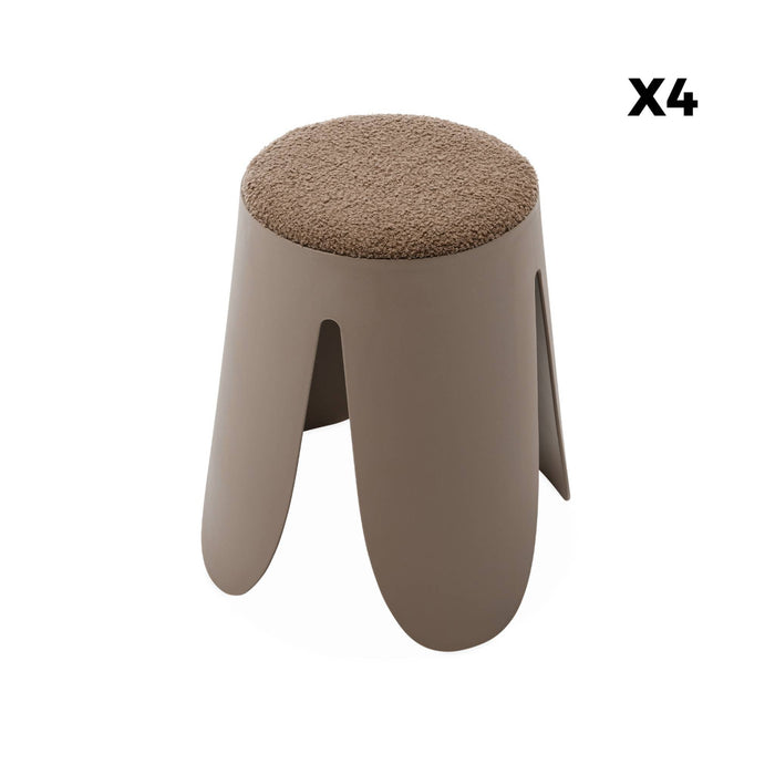 Set di 4 sgabelli impilabili in materiale bouclé, marrone