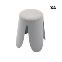 Set di 4 sgabelli impilabili in materiale bouclé, grigio chiaro