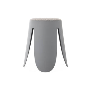 Set di 4 sgabelli impilabili in materiale bouclé, grigio chiaro