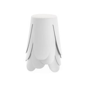 Set di 4 sgabelli impilabili in materiale bouclé, bianco