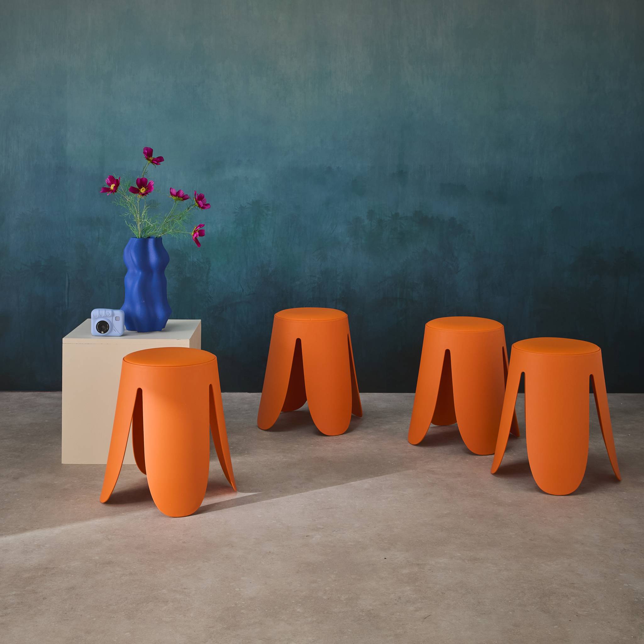 Set di 4 sgabelli impilabili ecopelle, arancione