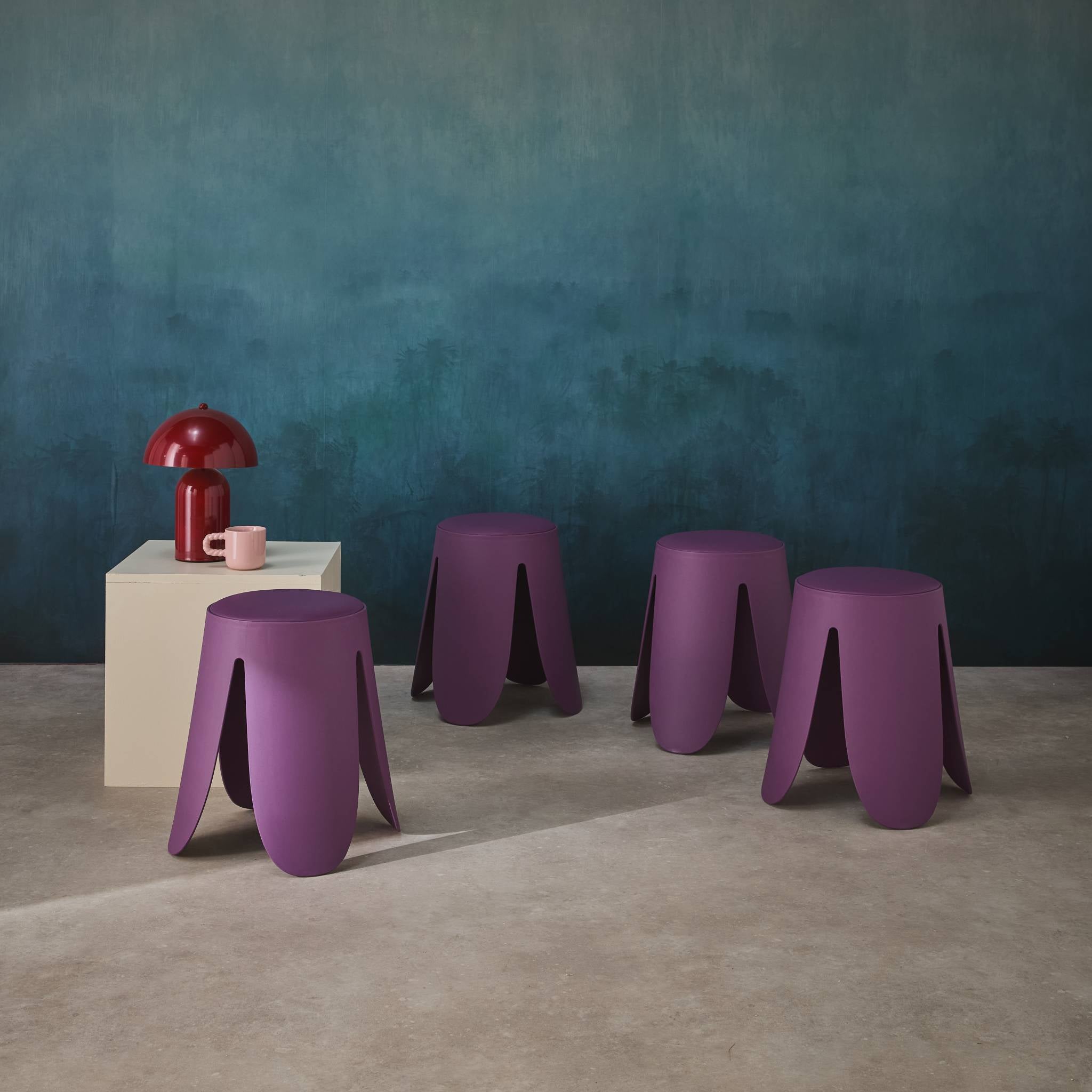 Set di 4 sgabelli impilabili ecopelle, viola