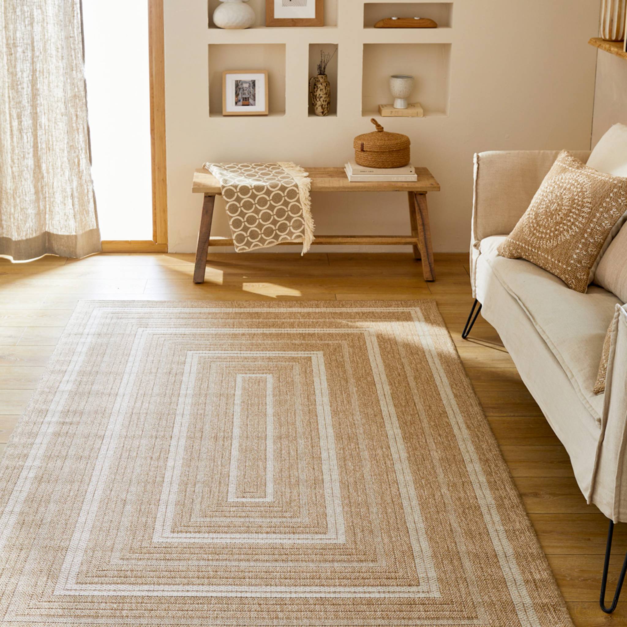 Tappeto interno/esterno effetto iuta beige con motivi