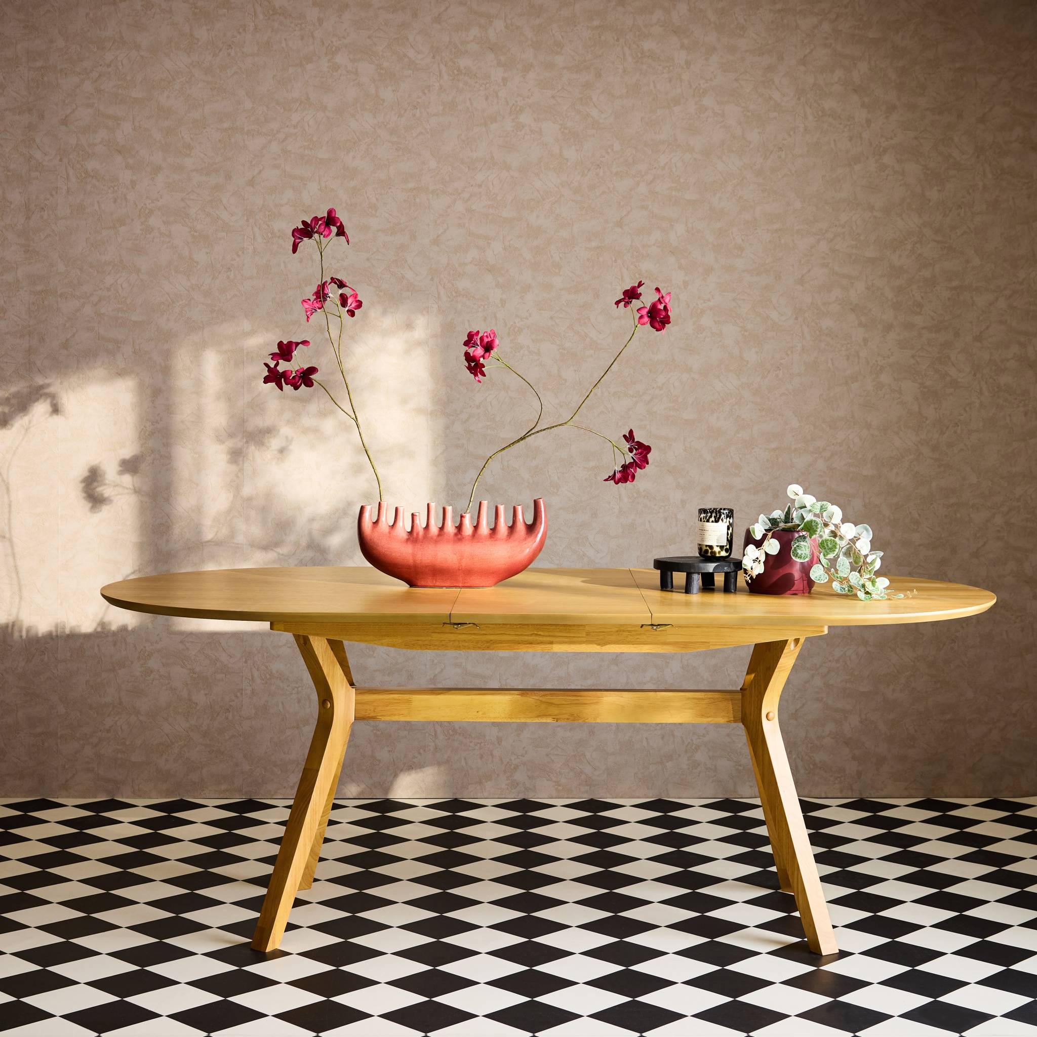 Tavolo da pranzo allungabile, 6-8 persone e impiallacciato in rovere,