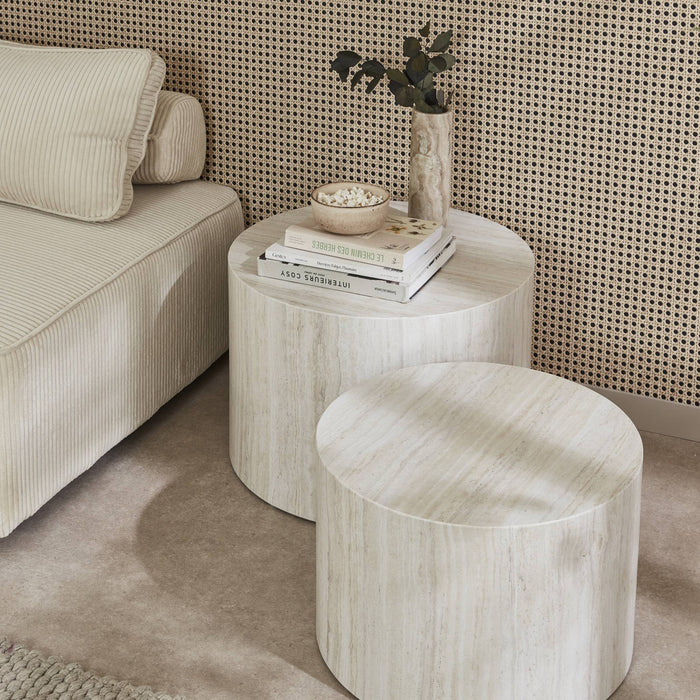 Set di 2 tavolini rotondi con effetto marmo, bianco