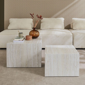 Set di 2 tavolini quadrati con effetto marmo, bianco