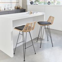 Set di 2 sgabelli da bar in metallo e rattan, 67cm, nero