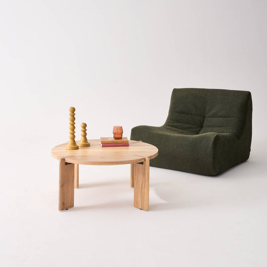 Tavolino da caffè esotico rotondo in legno massello, marrone naturale