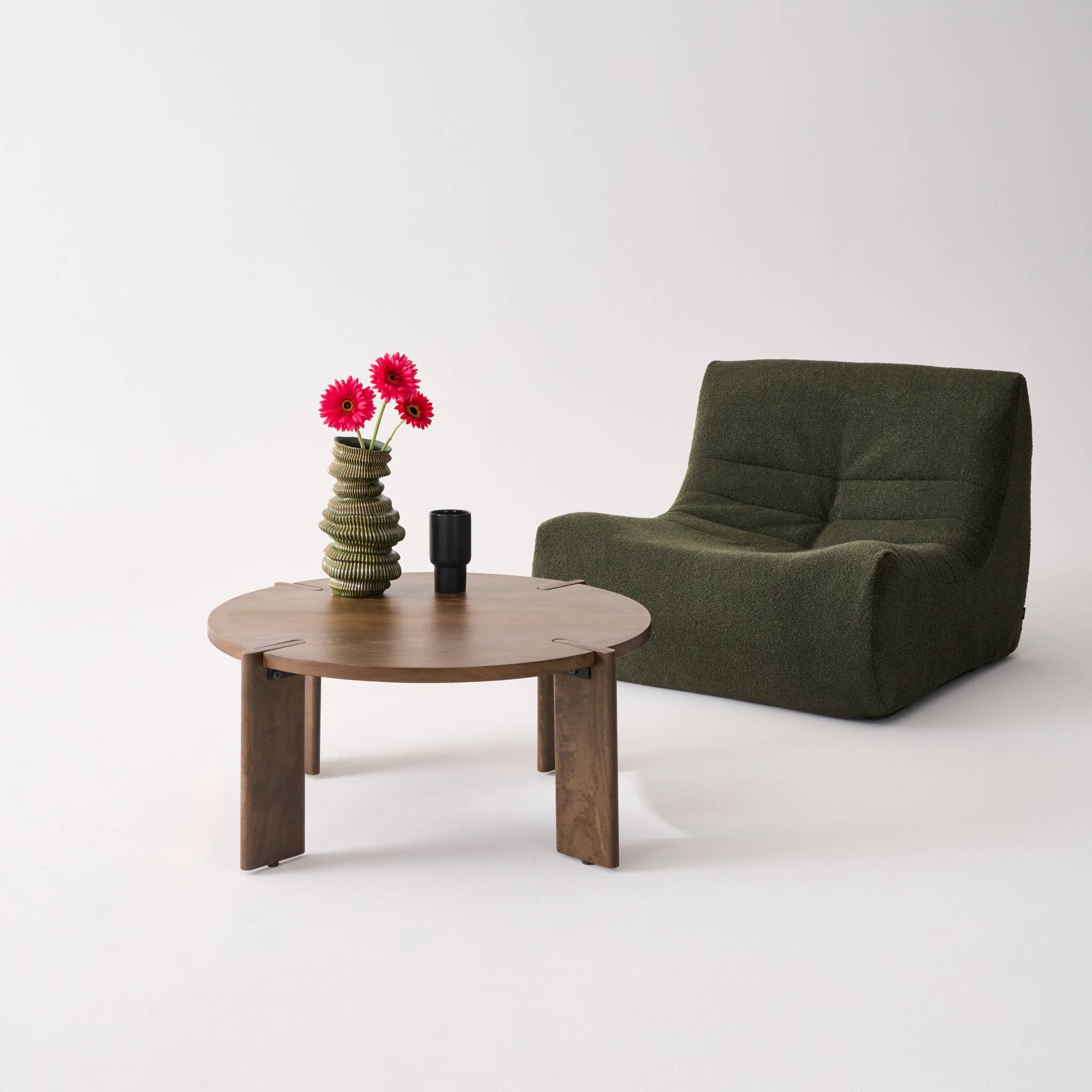 Tavolino da caffè esotico rotondo in legno massello, noce