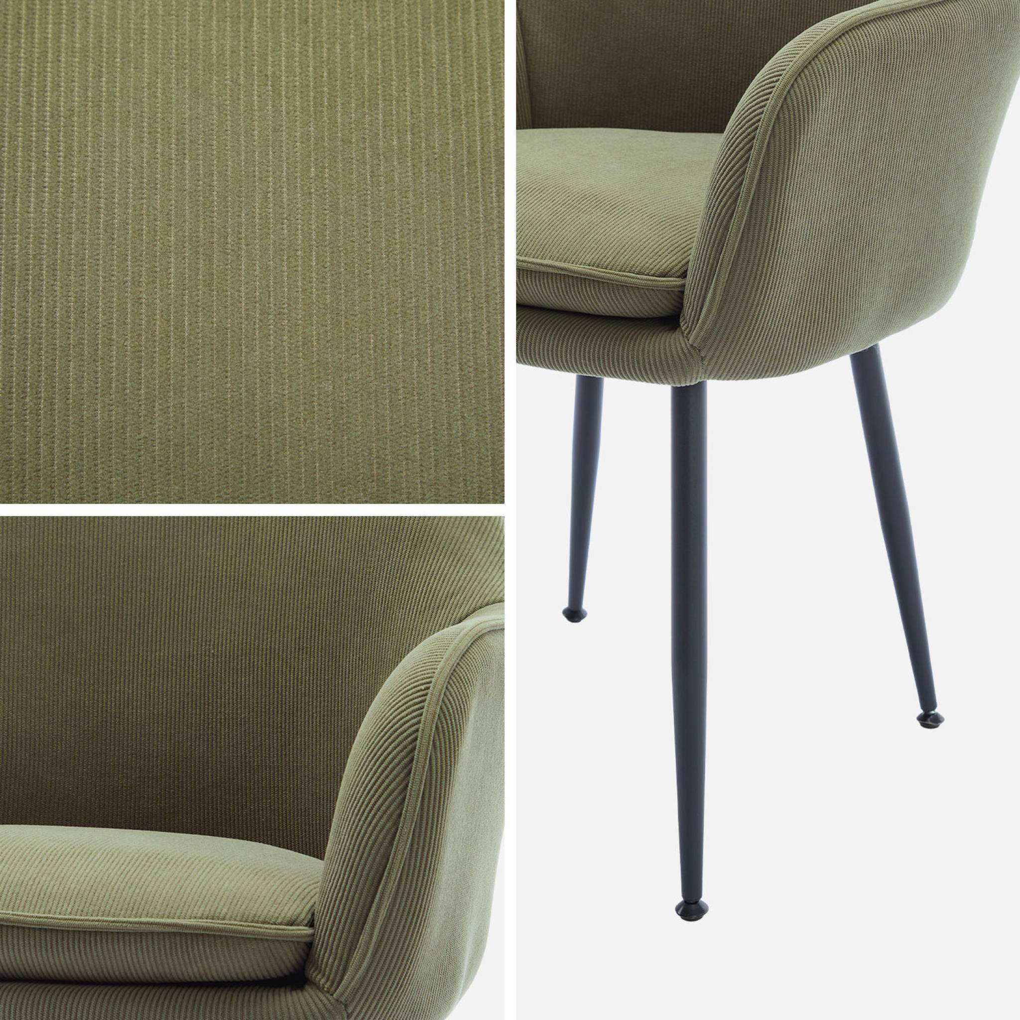 Set di 4 poltrone in velluto a coste con gambe in metallo nero opaco,