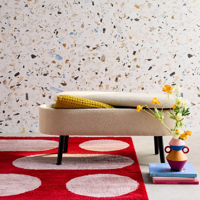 Cassapanca con rivestimento bouclé, beige