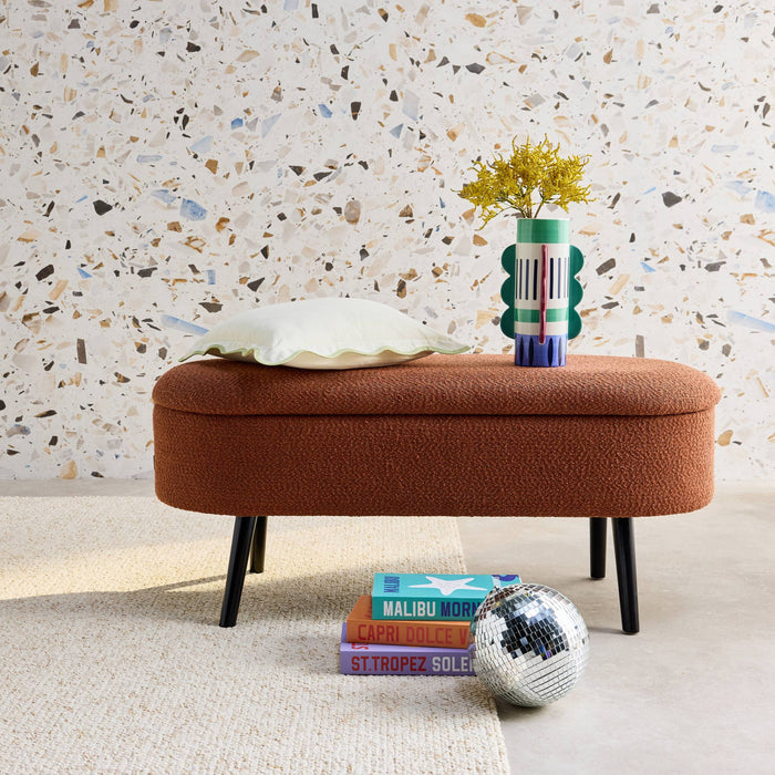 Cassapanca con rivestimento bouclé, color ruggine