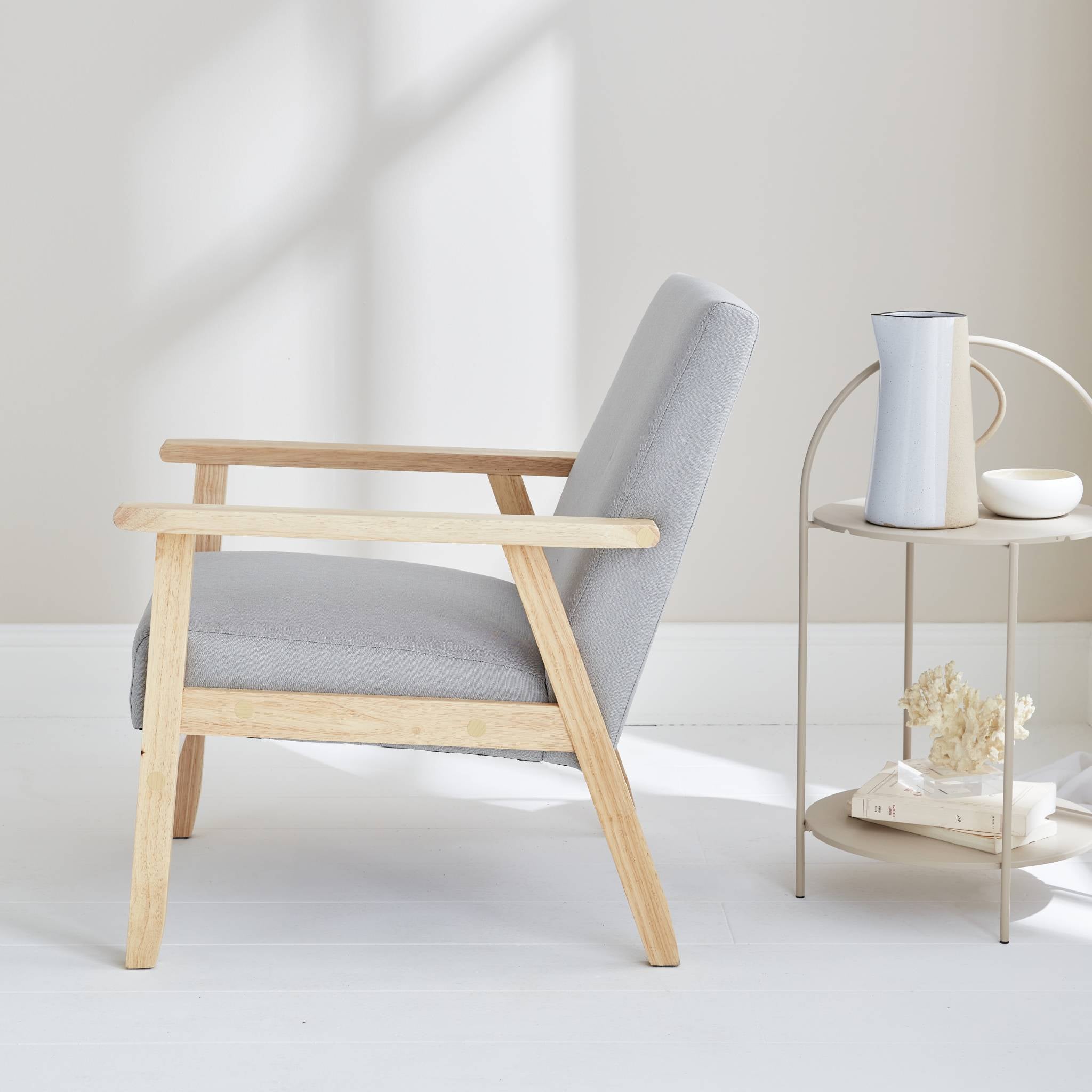 Poltrona scandinava in legno e tessuto, grigio chiaro