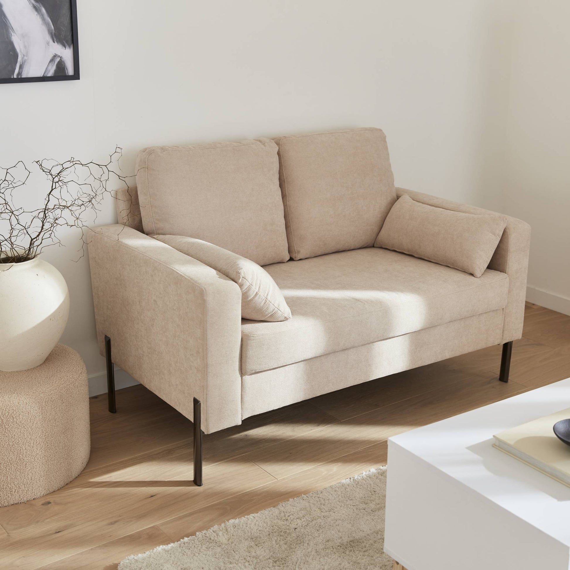 Divano a 2 posti in velluto a coste, gambe in metallo, beige