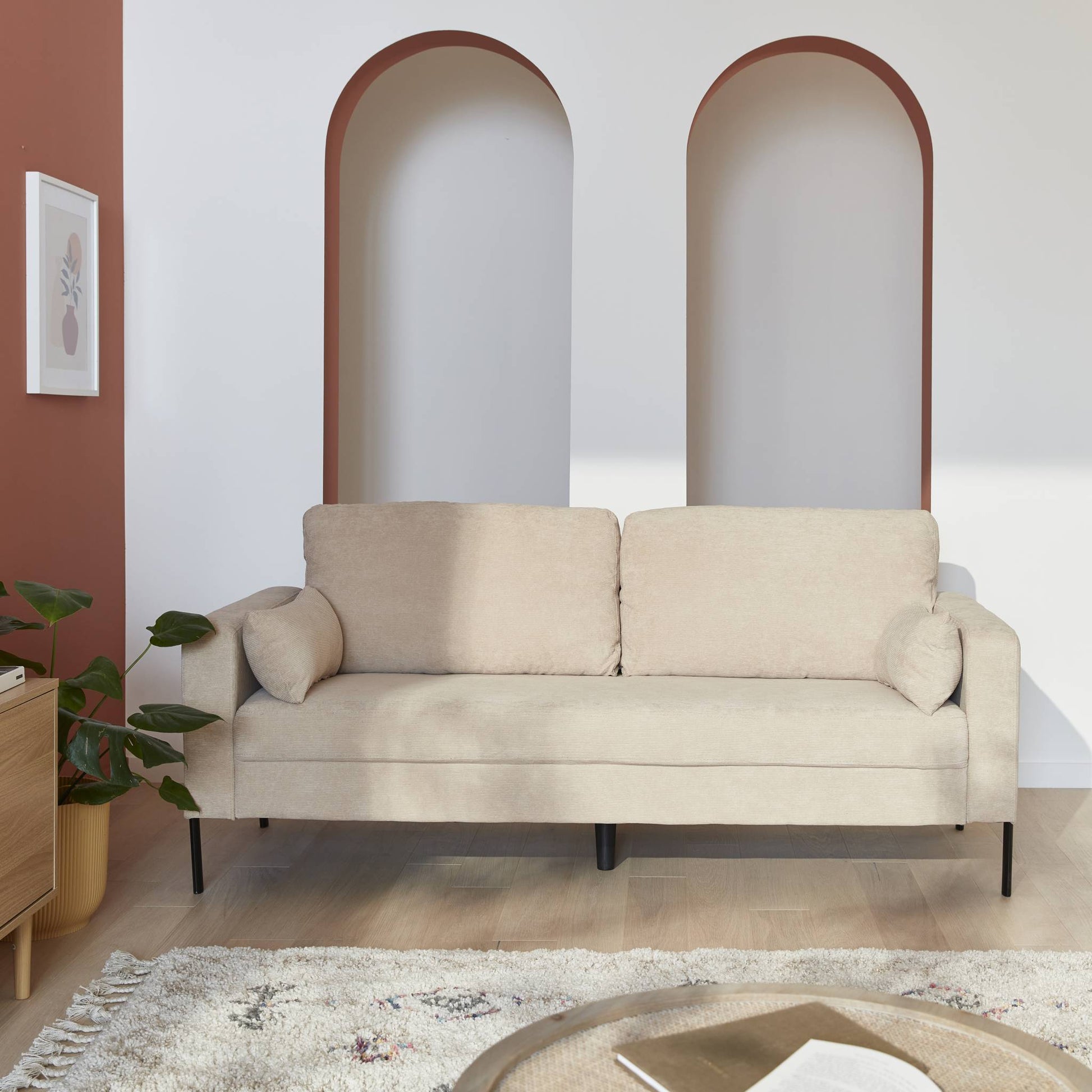 Divano a 3 posti in velluto a coste, gambe in metallo, beige