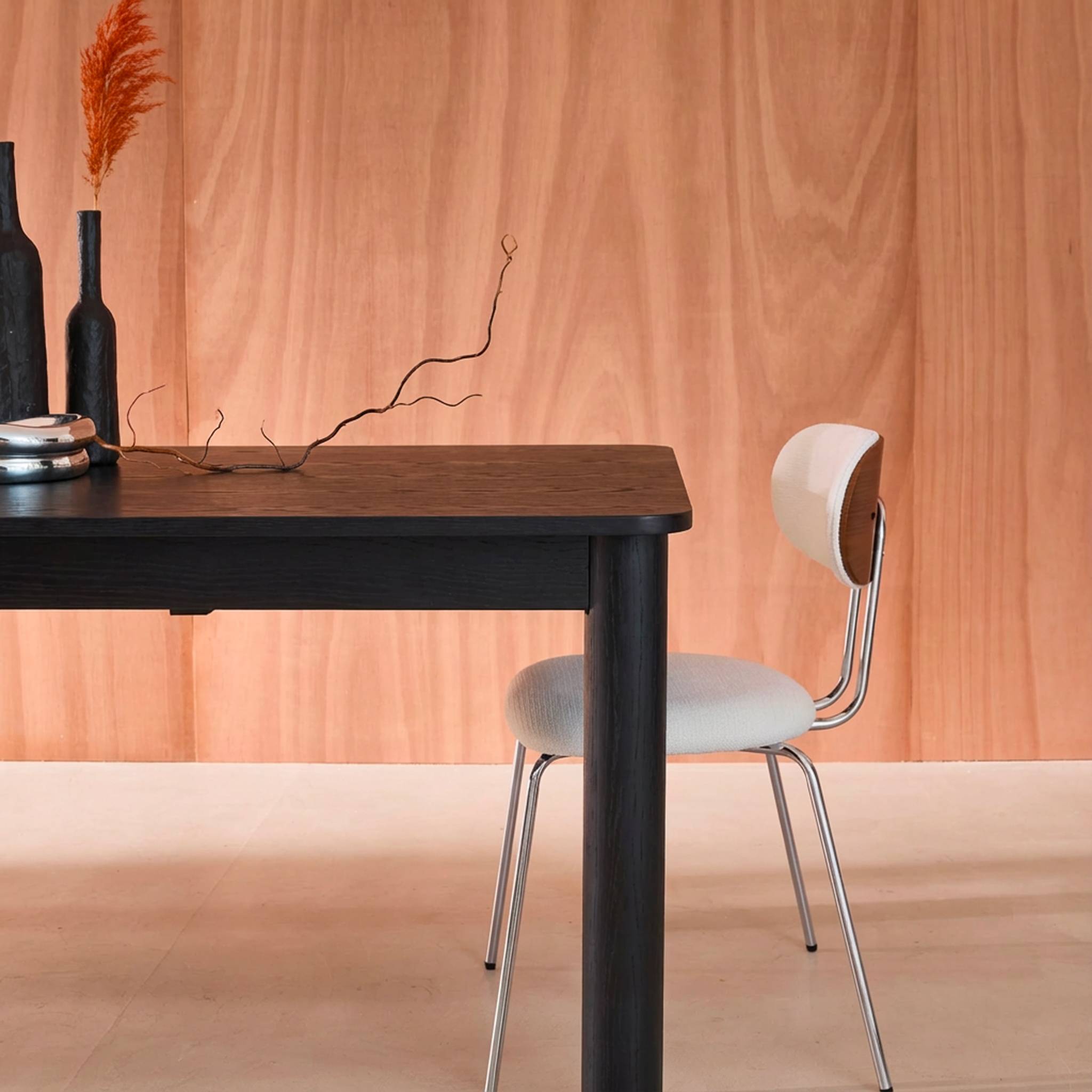 Tavolo da pranzo rettangolare allungabile in legno di hevea e quercia