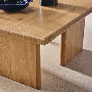 Tavolino basso quadrato, quercia