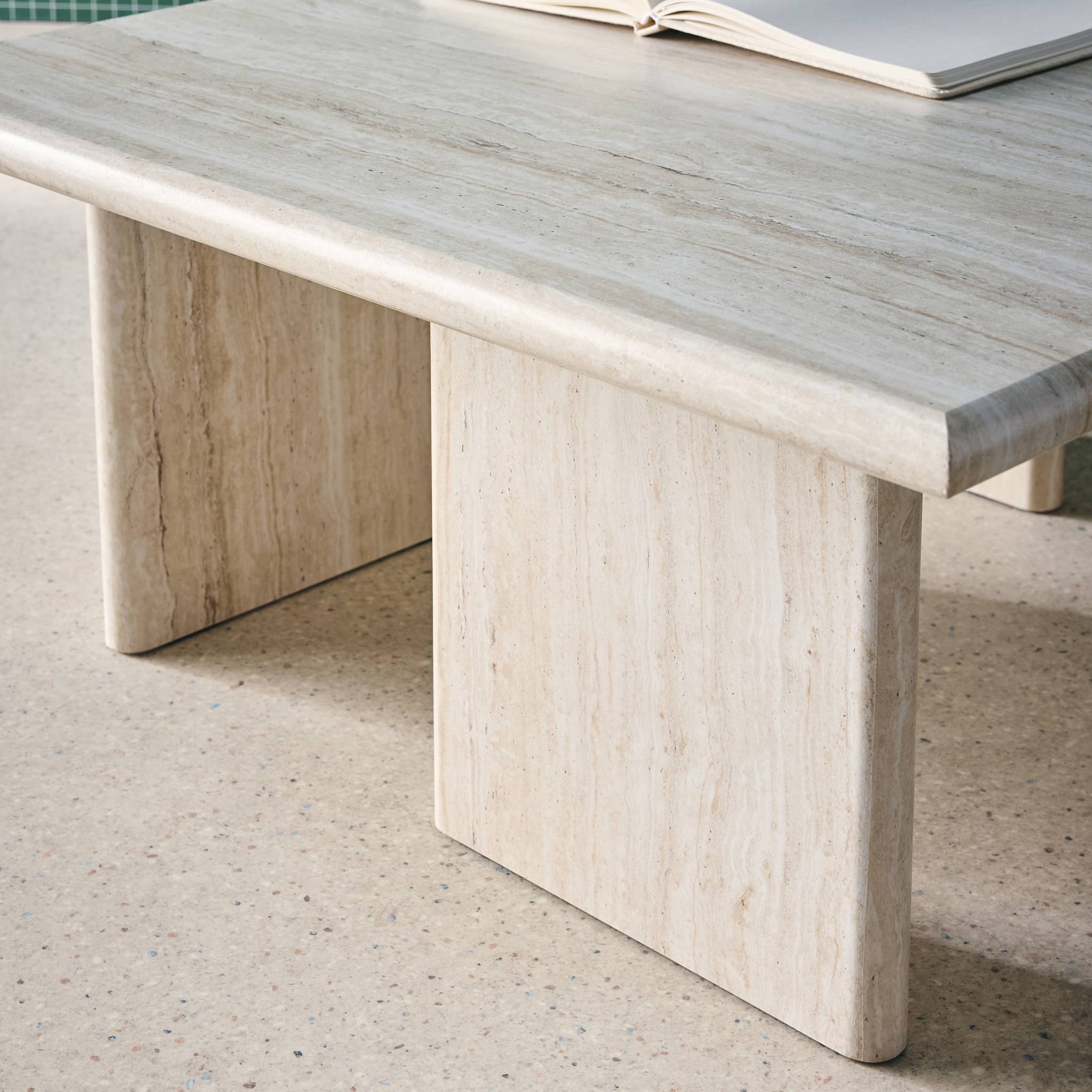 Tavolino basso quadrato, effet travertin