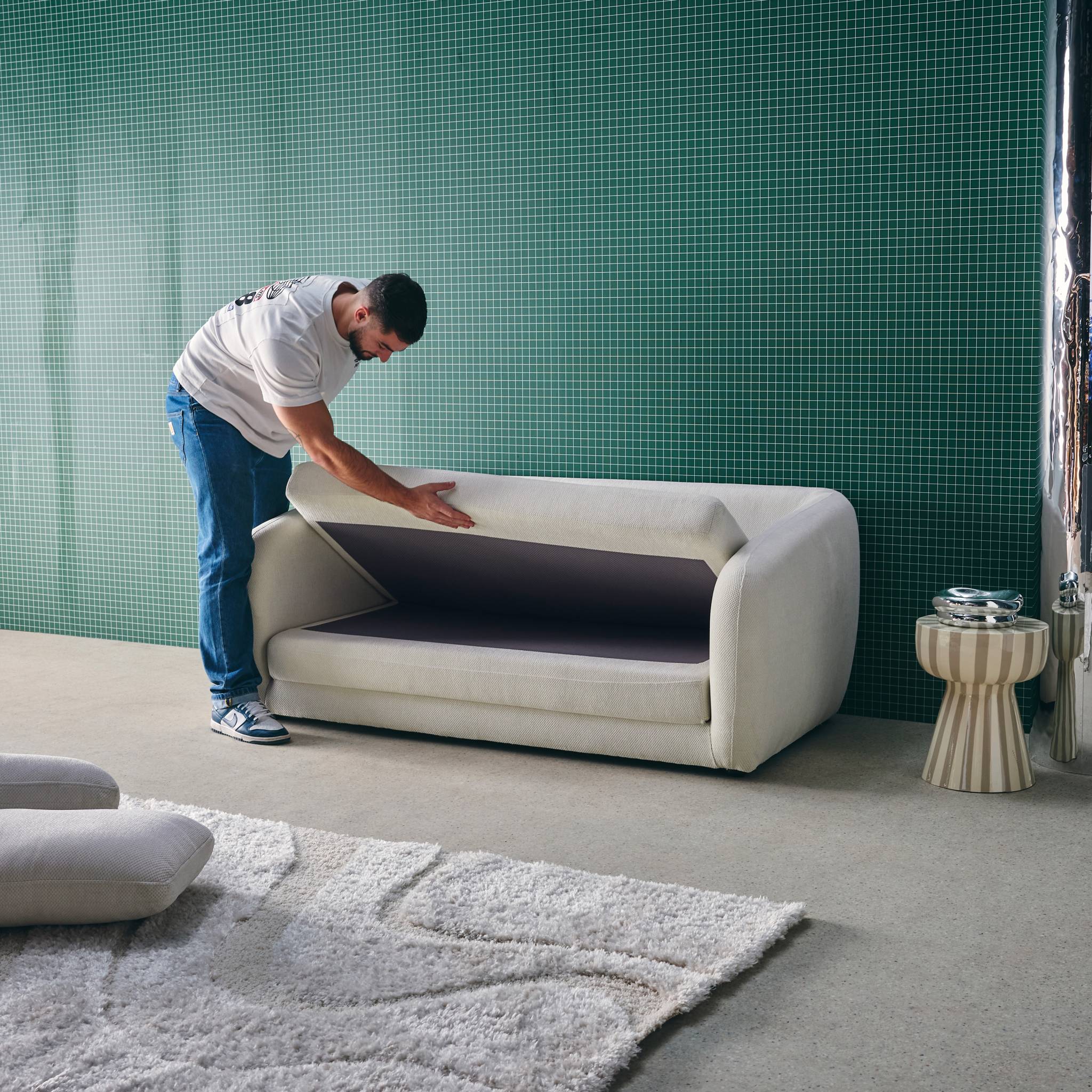 Divano letto in tessuto ciniglia, 2 posti, bianco