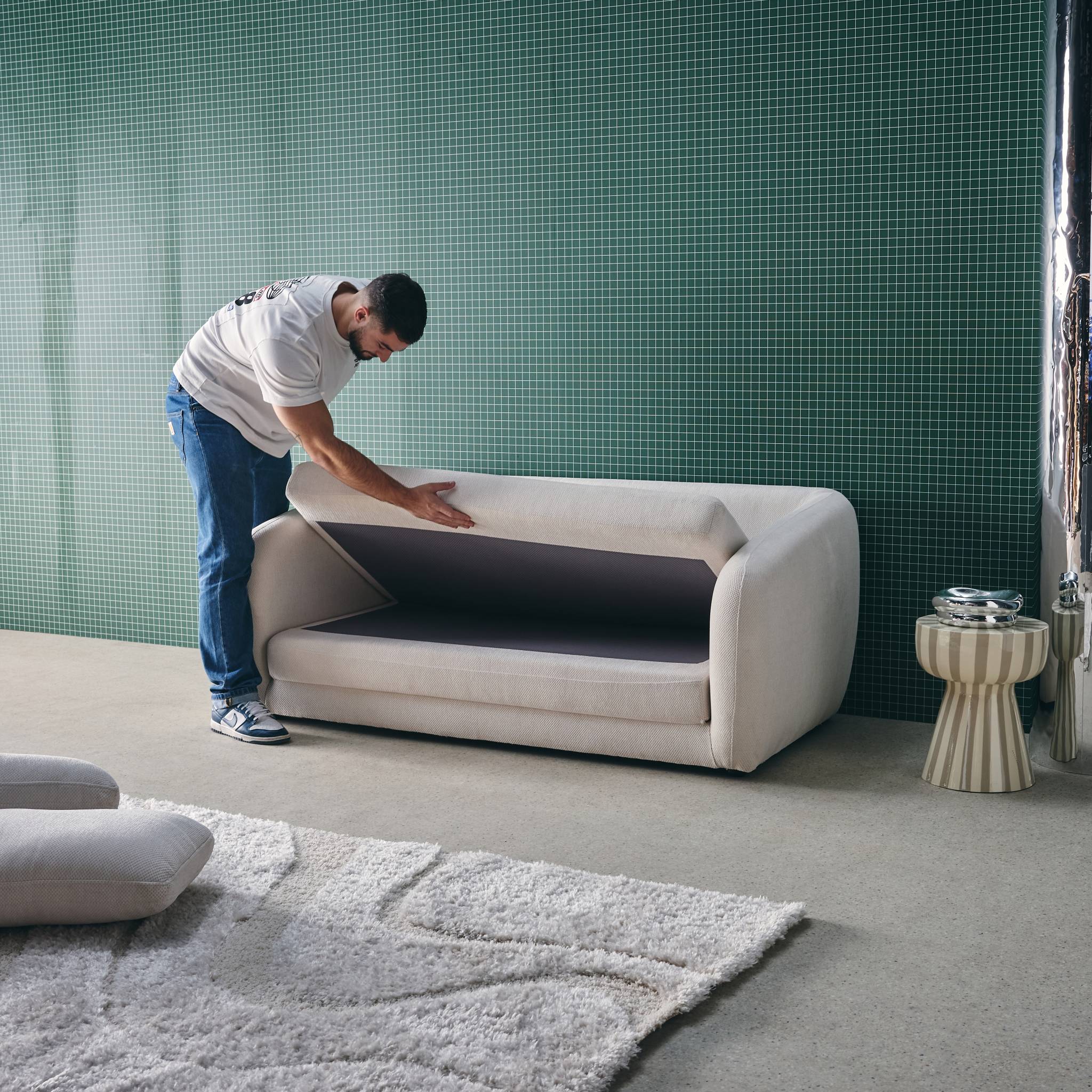 Divano letto in tessuto ciniglia, 2 posti, bianco