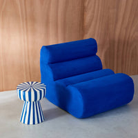 Tavolino in acciaio smaltato a righe bicolore, 41cm, blu