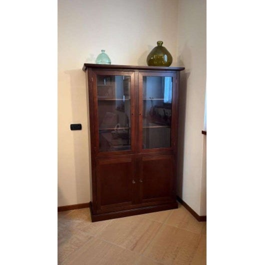 Vetrina colore noce con 2 ante vetro 2 ante legno in stile classico in legno e mdf con rifinitura in noce lucido 120x41x187 H