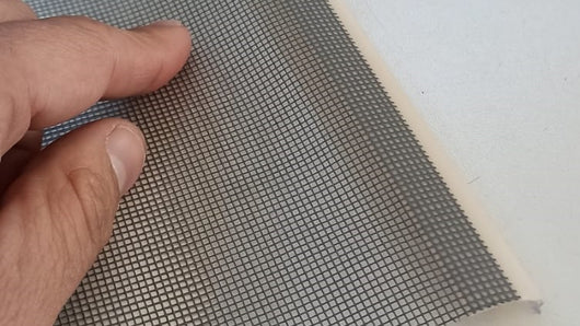 Rete zanzariere Verticale ricambio in Kit 140 x 160 universale con tasca per porte e finestre