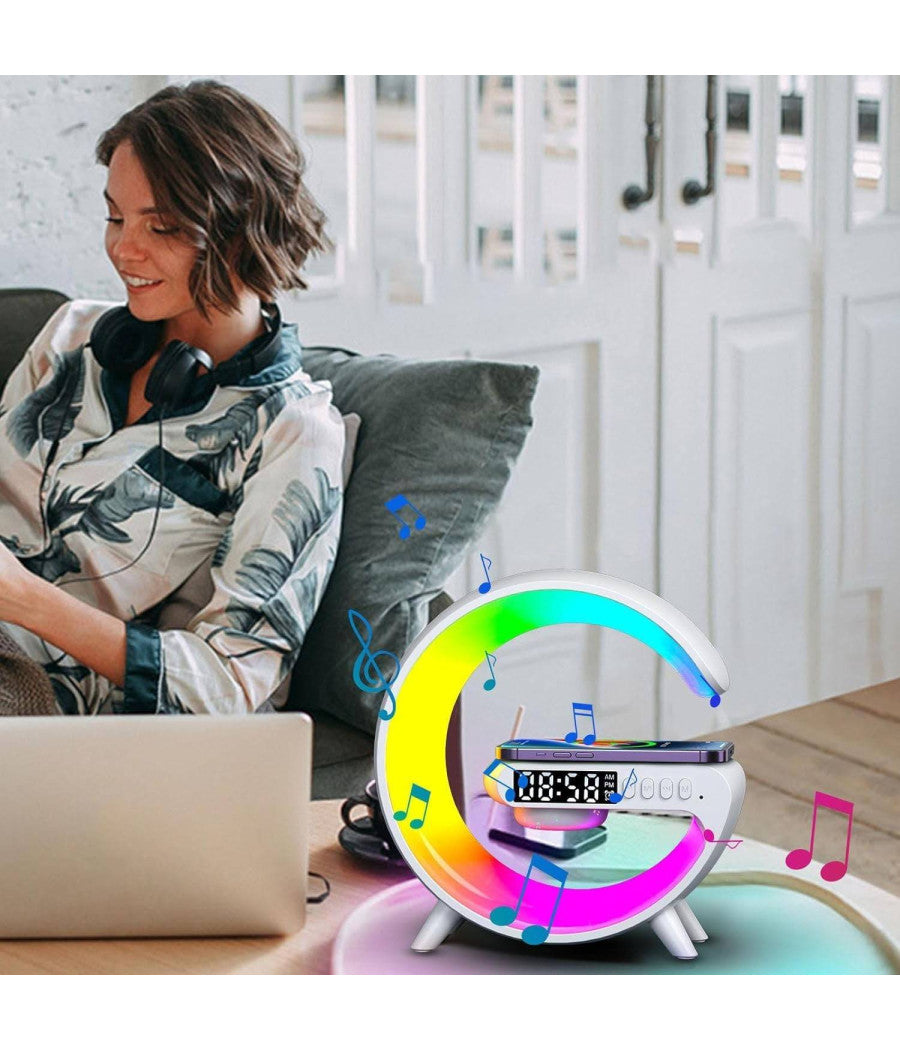Lampada A Forma Di G Multicolor Con Cassa Speacker E Caricabatteria Ad Induzione         