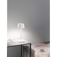 Zafferano Lampada a led da tavolo Ofelia Pro Bianca ricaricabile e dimmerabile - 2200-2700-3000K - 9h massima potenza