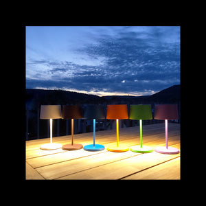 Zafferano Lampada a led da tavolo Olivia Pro mini Giallo Oro ricaricabile e dimmerabile - 2200-2700-3000K 9h alla massima potenza