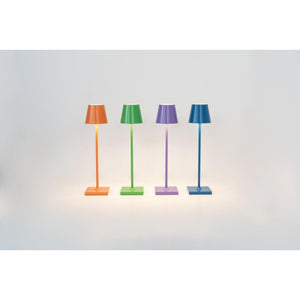 Lampada a led da tavolo Poldina Pro Micro Lilla ricaricabile e dimmerabile con batteria fino a 12 ore