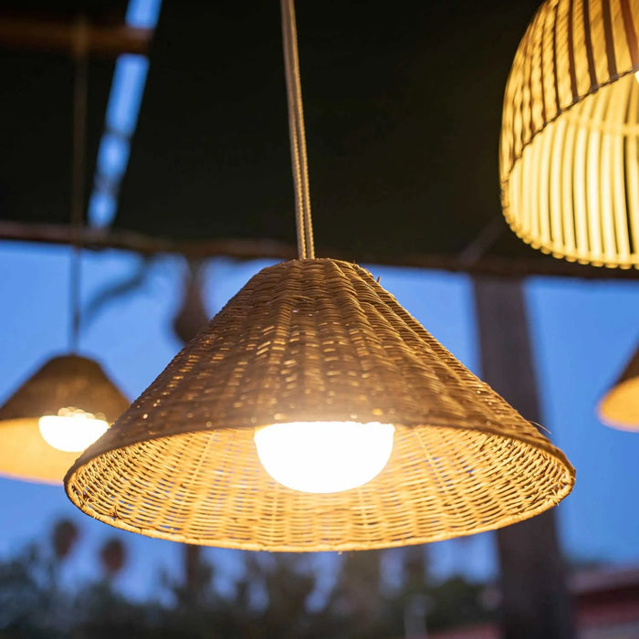 LÚZETE - LAMPADA A SOSPENSIONE PER ESTERNI SENZA CAVO CALOBRA 20 BATTERIA RICARICABILE