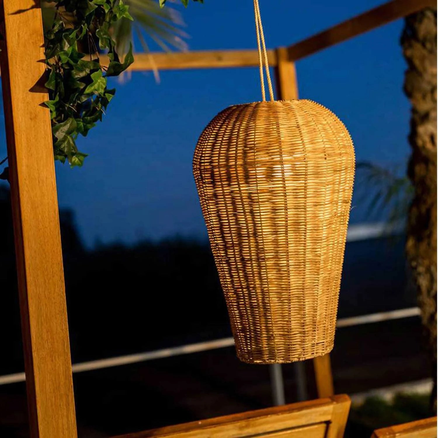 LÚZETE - LAMPADA A SOSPENSIONE PER ESTERNI SENZA CAVO SAONA 50 BATTERIA RICARICABILE