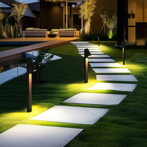 Lampada LED solare da giardino 500lm IP65 con paletto e sensore crepuscolare - 3000K