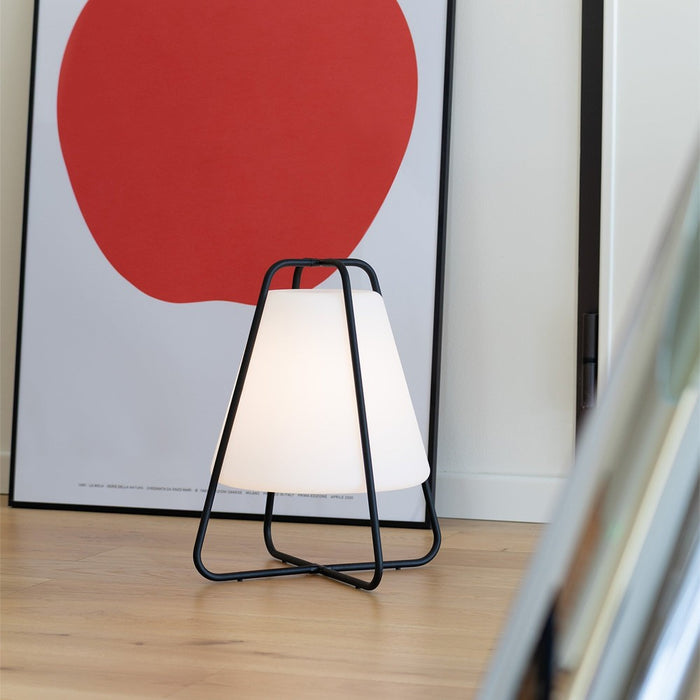 Lampada Led Teepee Zafferano Ricaricabile - Touch, da Interno ed Esterno IP65, Design Moderno Senza Fili Nera