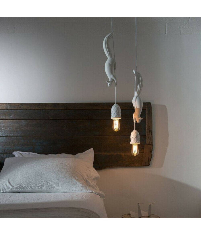 Lampadario A Forma Di Scoiattolo Lampada Decorativa Sospensione Attacco E27 A57         