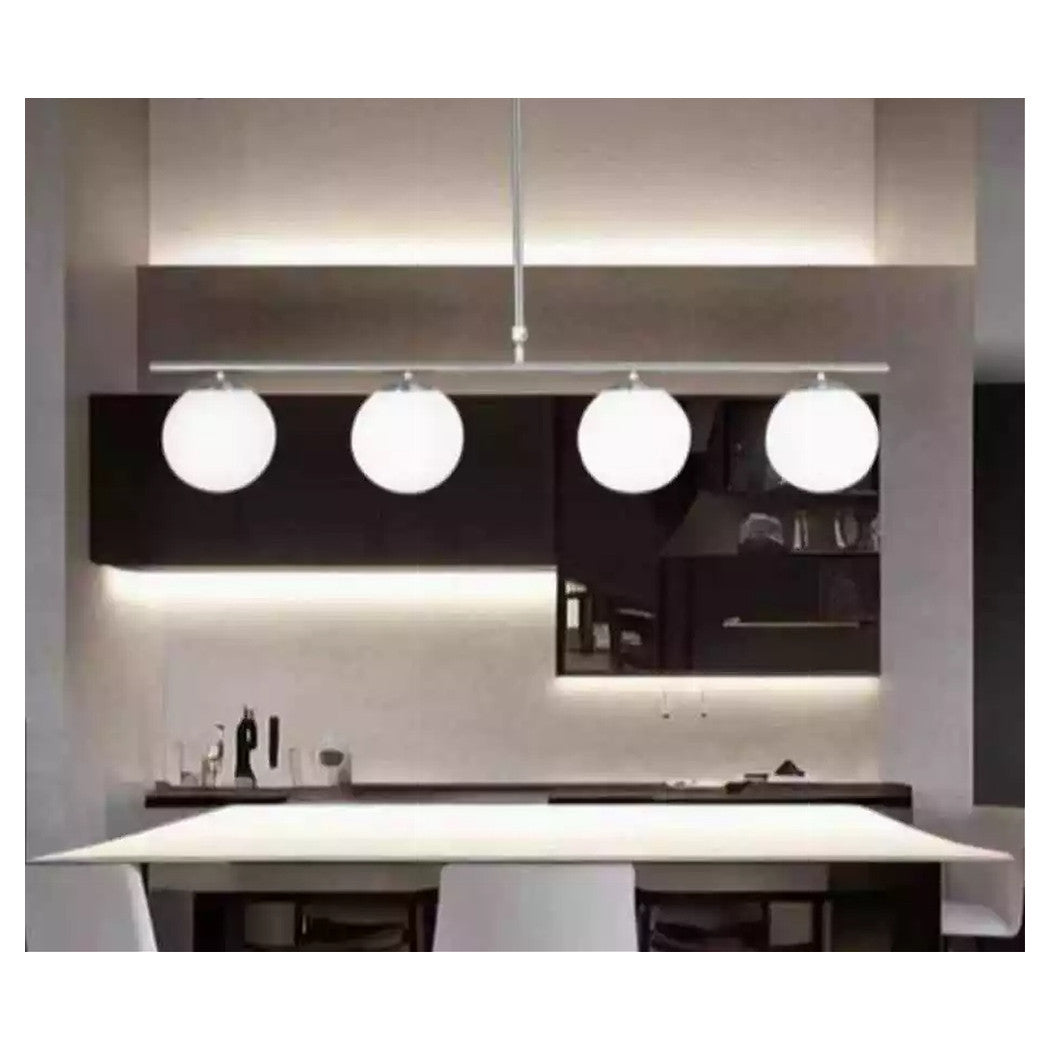 Trade Shop - Lampadario A Sospensione Argento Con 4 Sfere Bolle Bianche In Vetro Attacco G9 33924         