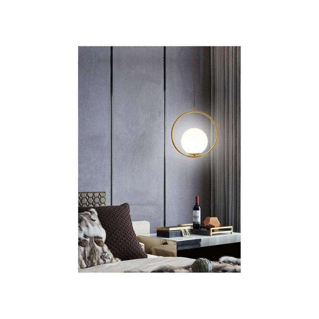 Trade Shop - Lampadario A Sospensione Cerchio Metallo Con Sfera Vetro Bianco Attacco E27 Oro 32811         