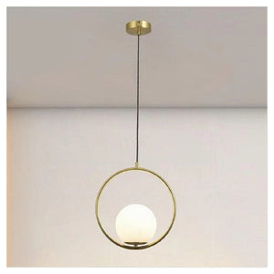 Trade Shop - Lampadario A Sospensione Cerchio Metallo Con Sfera Vetro Bianco Attacco E27 Oro 32811         