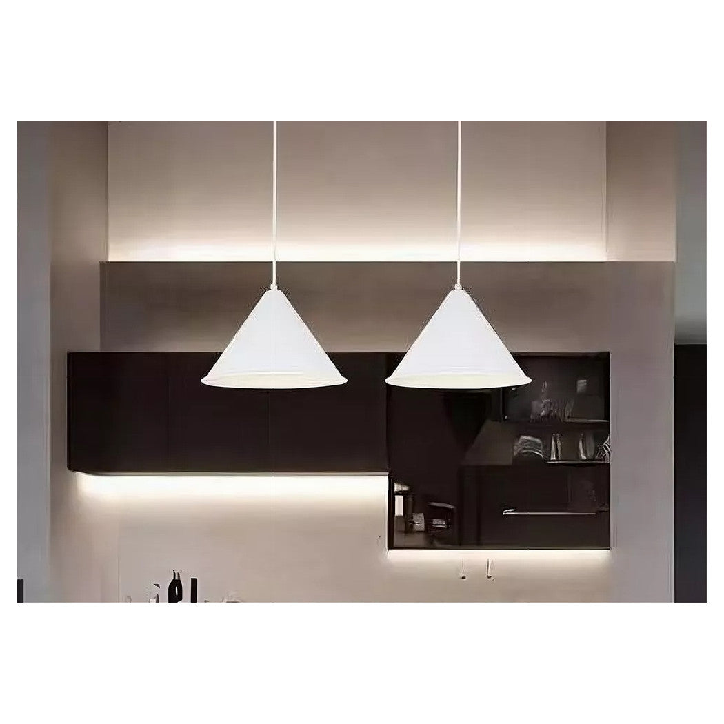 Trade Shop - Lampadario A Sospensione E27 Ferro Paralume Moderno Contemporaneo Cono Bianco 33375         