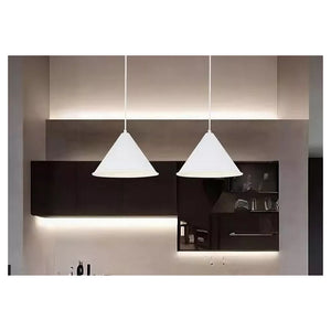 Trade Shop - Lampadario A Sospensione E27 Ferro Paralume Moderno Contemporaneo Cono Bianco 33375         