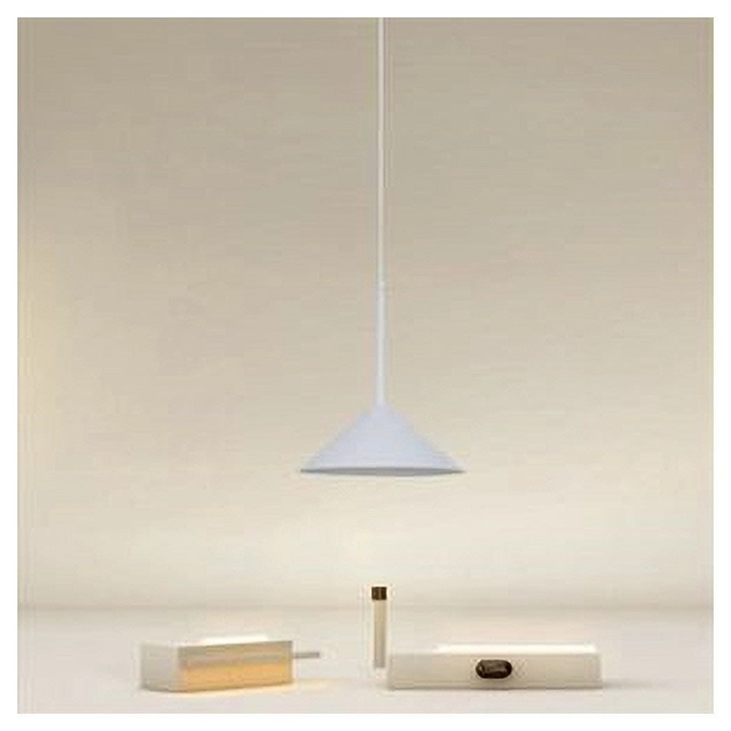 Trade Shop - Lampadario A Sospensione Moderno Con Paralume Triangolare In Ferro Bianco E27 33856         