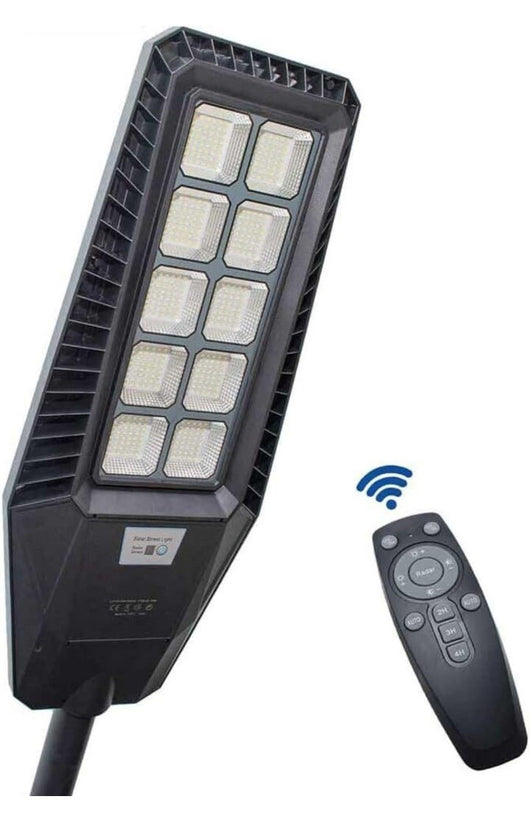 LAMPIONE 500W PANNELLO SOLARE INTEGRATO CREPUSCOLARE IP65 LUCE Fredda 130lm/w - Benovo