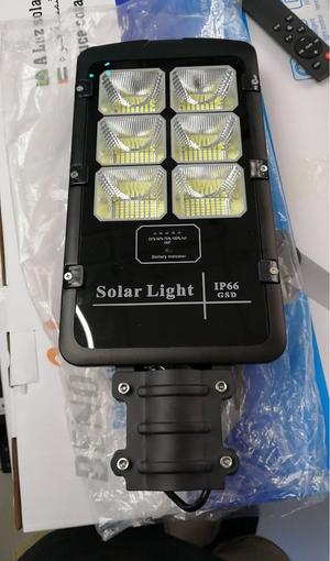 LAMPIONE LED PANNELLO SOLARE STAFFA E TELECOMANDO 500W - Benovo