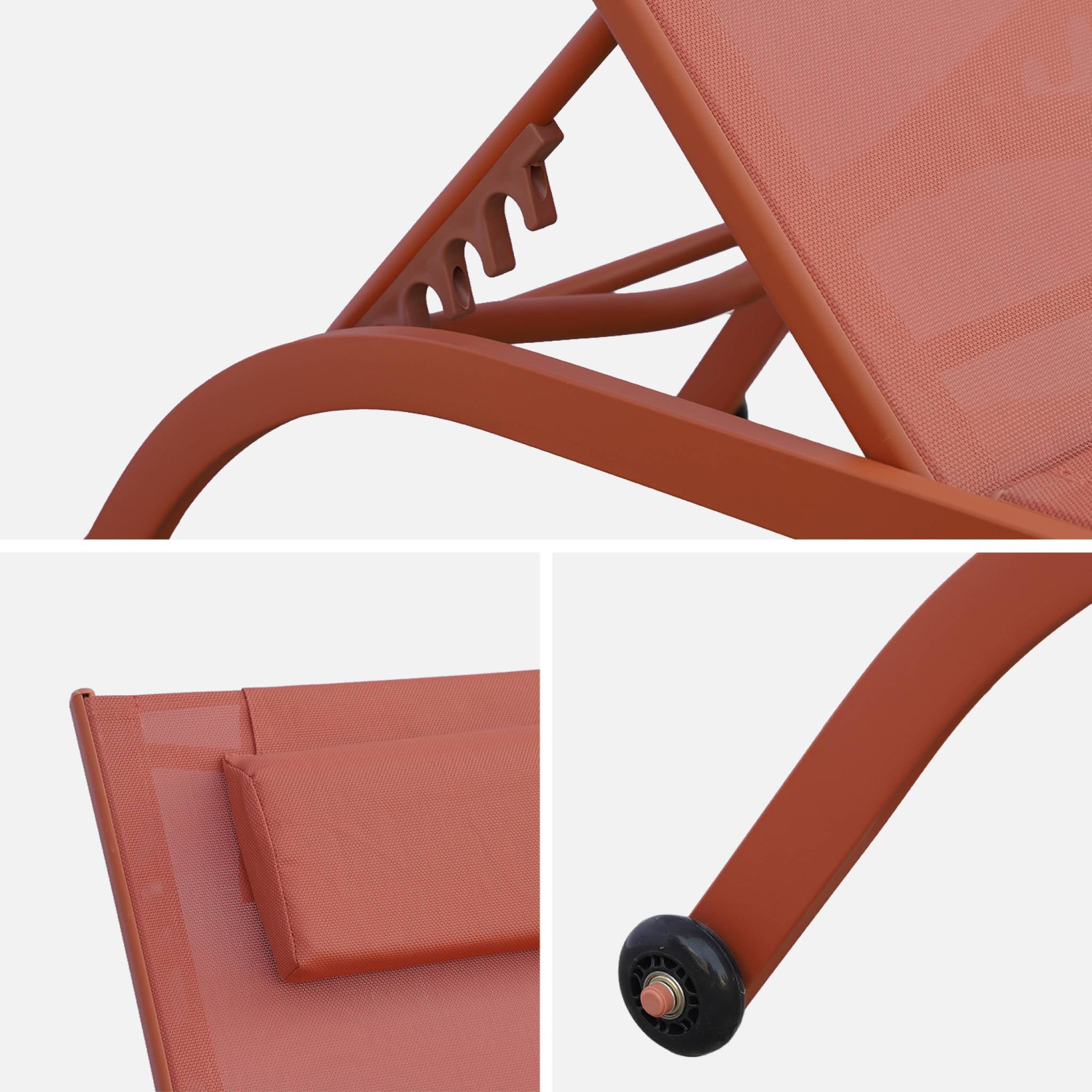 Set di 2 lettini prendisole in acciaio con cuscino e ruote