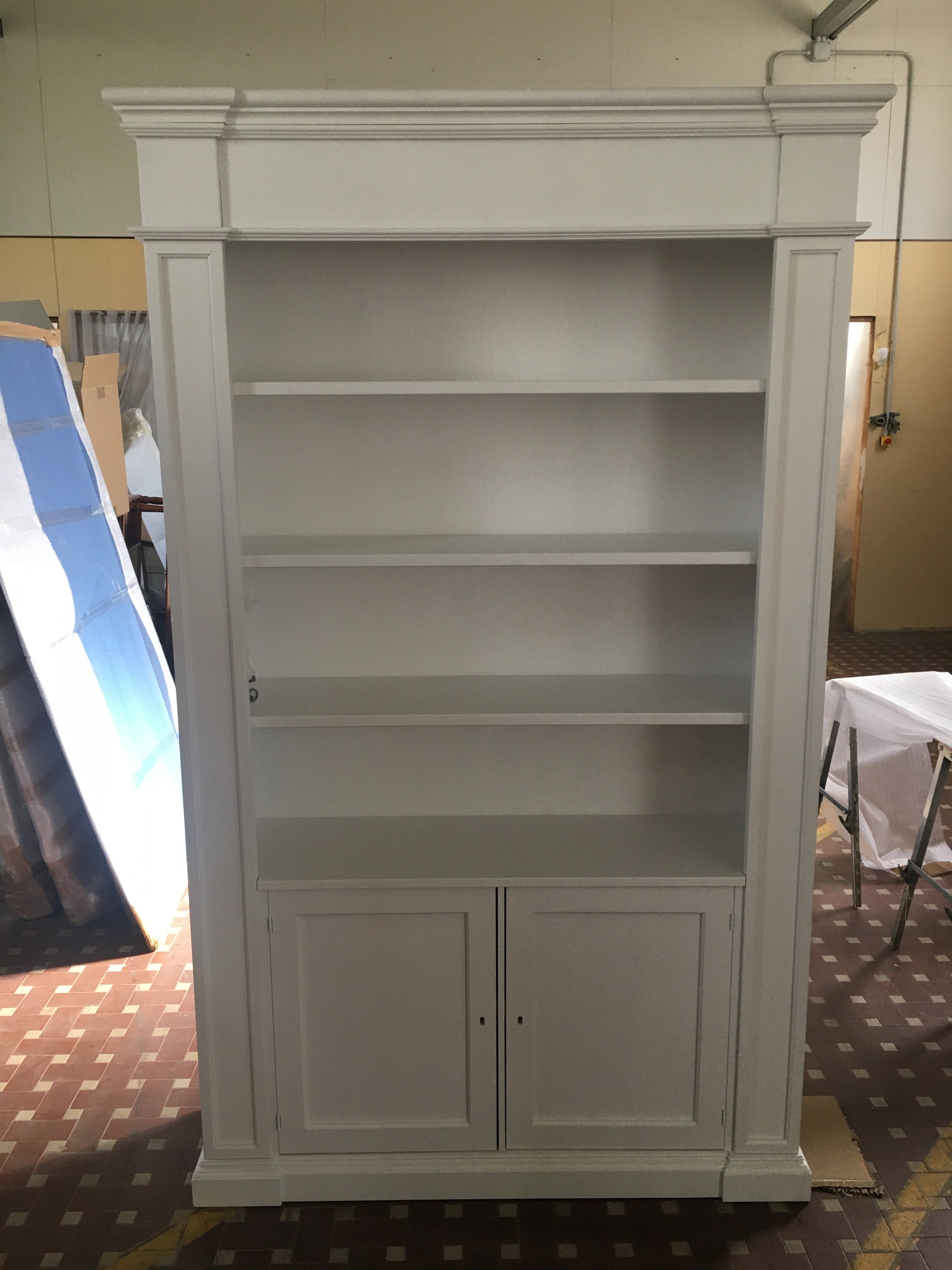 Libreria classica 2 porte in legno bianca 140x40x220