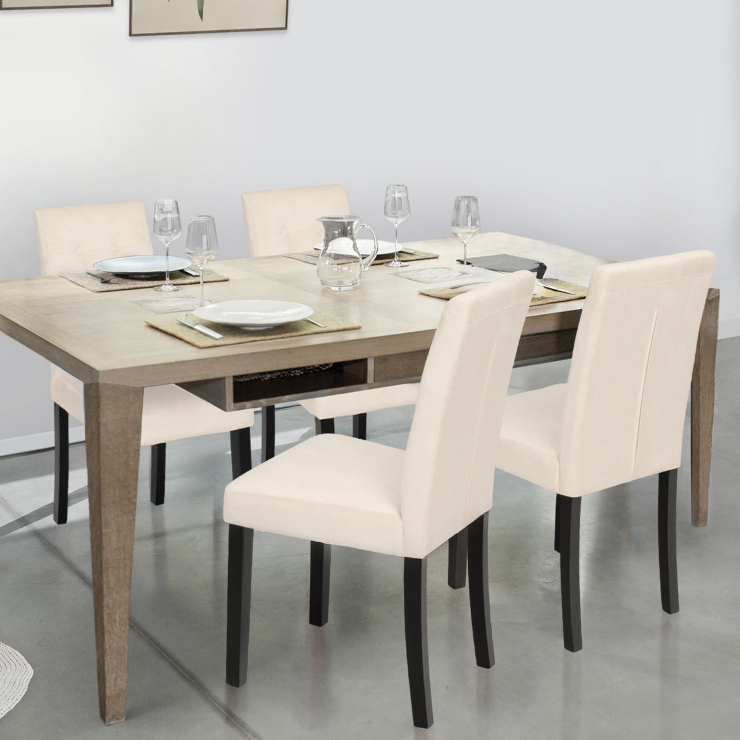 IDMarket - Lote de 4 sillas POLGA tapizadas en terciopelo beige con patas negras