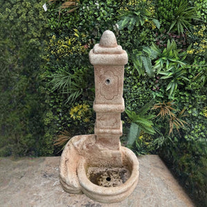 Fontana calcestruzzo cemento senza rubinetto 63x50xh.109cm modello castello